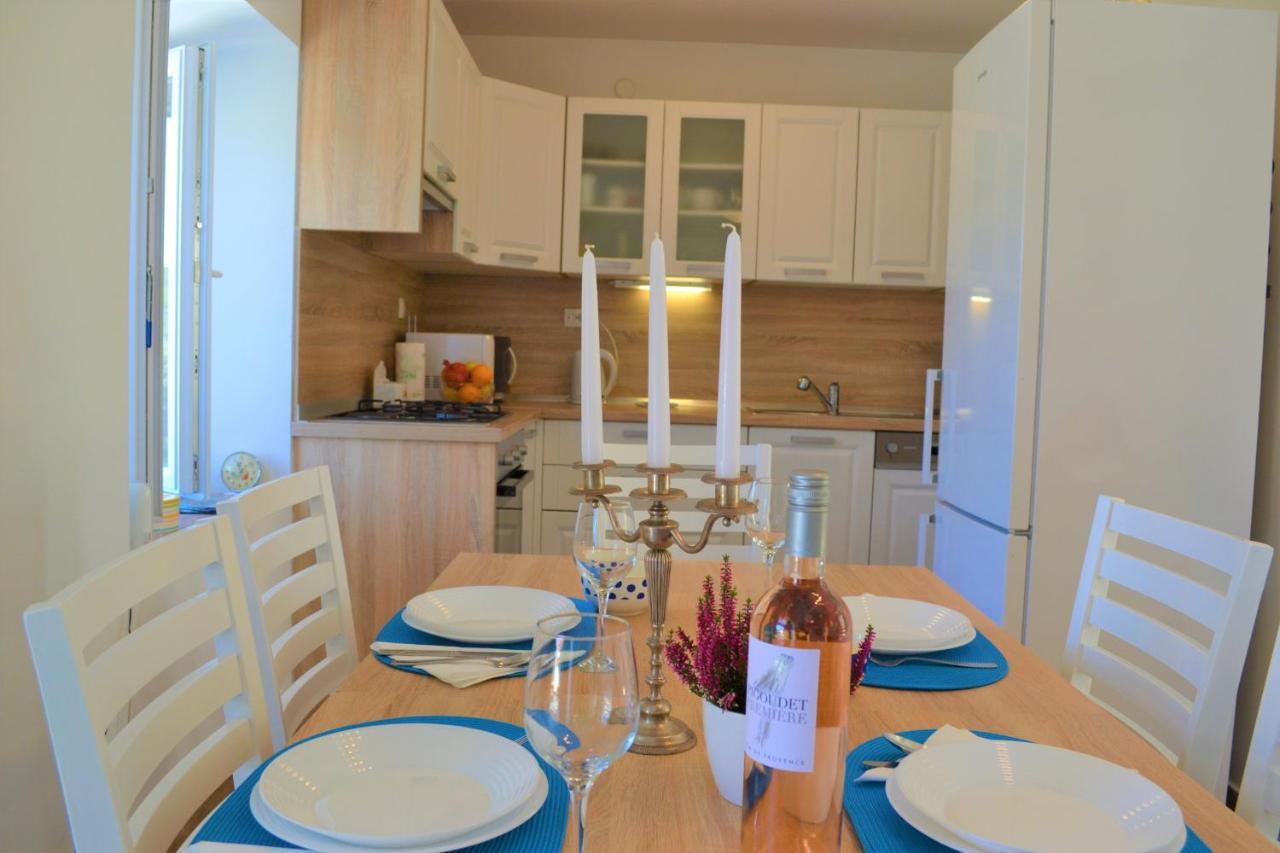 Holiday Home On Dugi Otok - Otok Brbinj Bagian luar foto